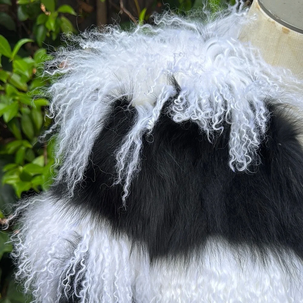 Alice + Olivia Black and White Striped Fur Coat Sz.M - Picture 3 of 7